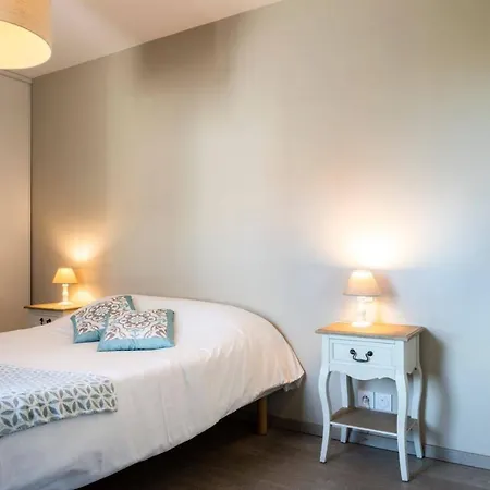 Bleu Castillet 2*