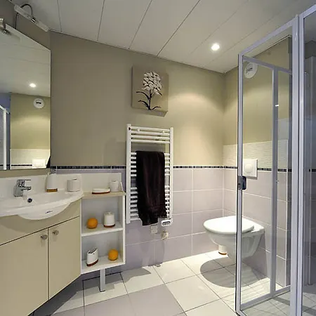 Bleu Castillet فندق 2*