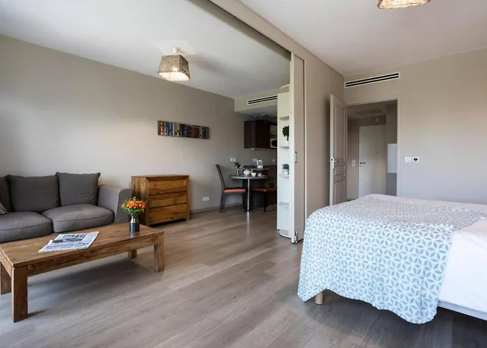 Bleu Castillet Hotel